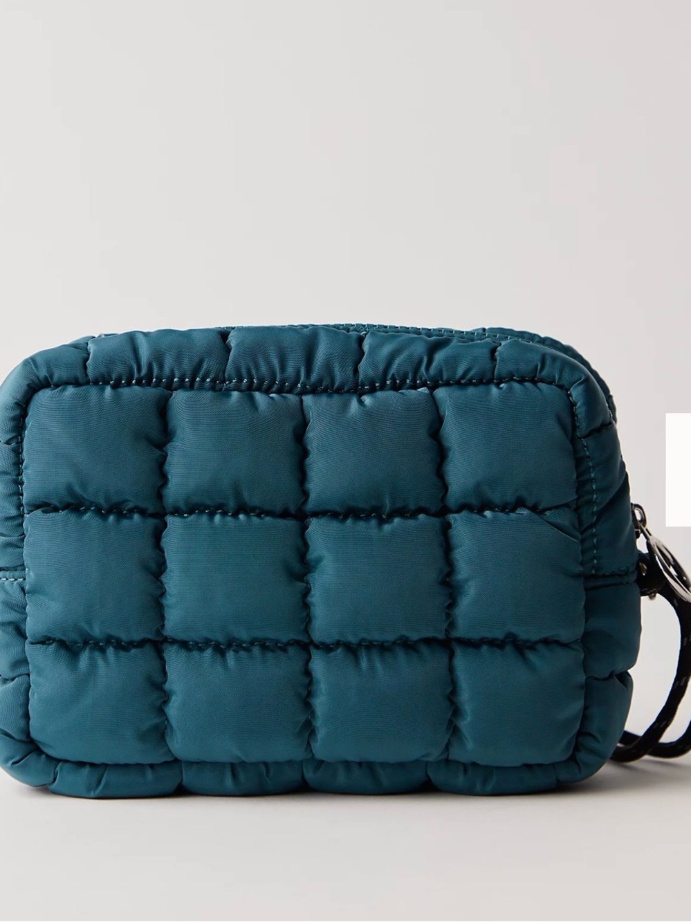 FREE PEOPLE Quilted Mini Case NWOT